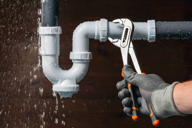 Professional Gas Line Repair technician working in Brooklandville, MD